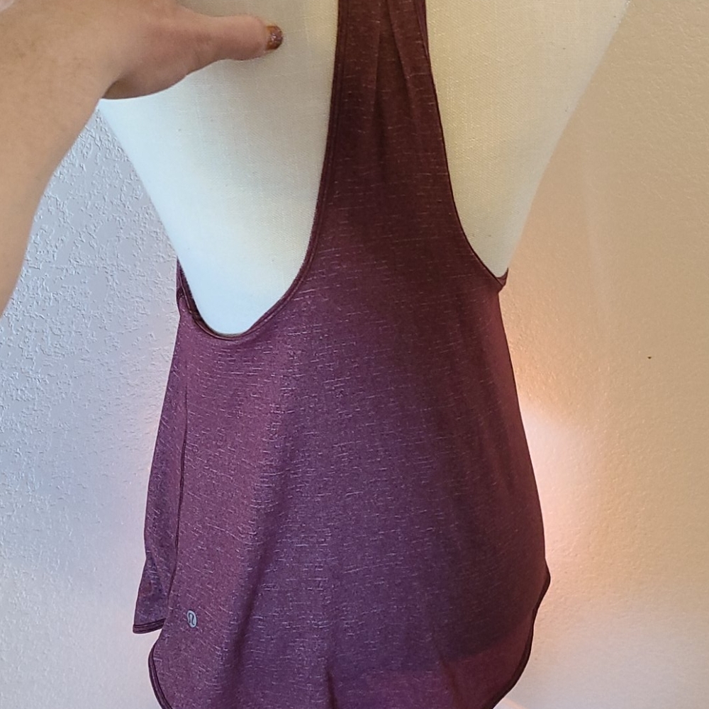 Lululemon tank - Picture 3 of 6